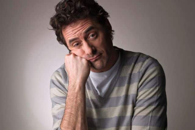 mann mit gynäkomastie mann mit gynäkomastie